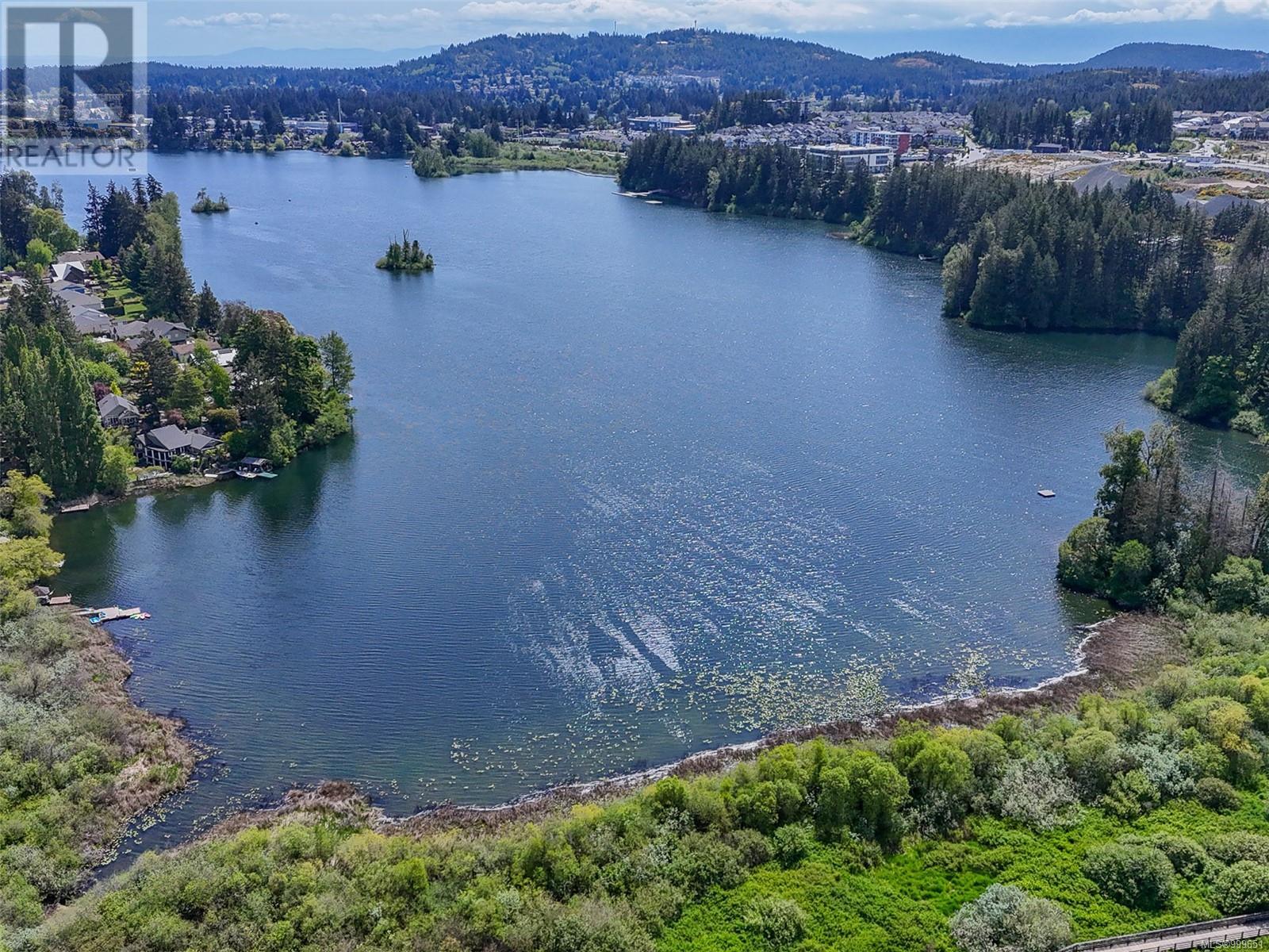  2963 Burlington Crescent, Langford