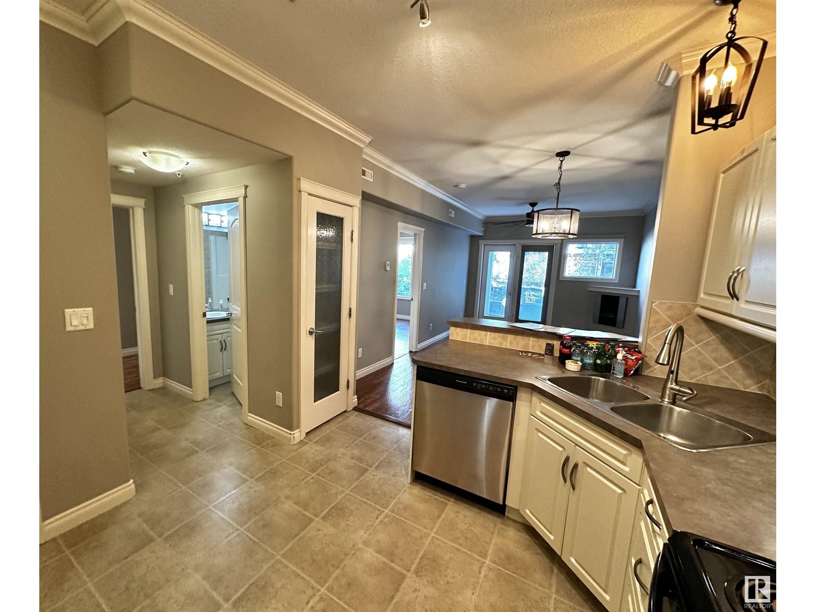 #128 10121 80 AV NW, Edmonton