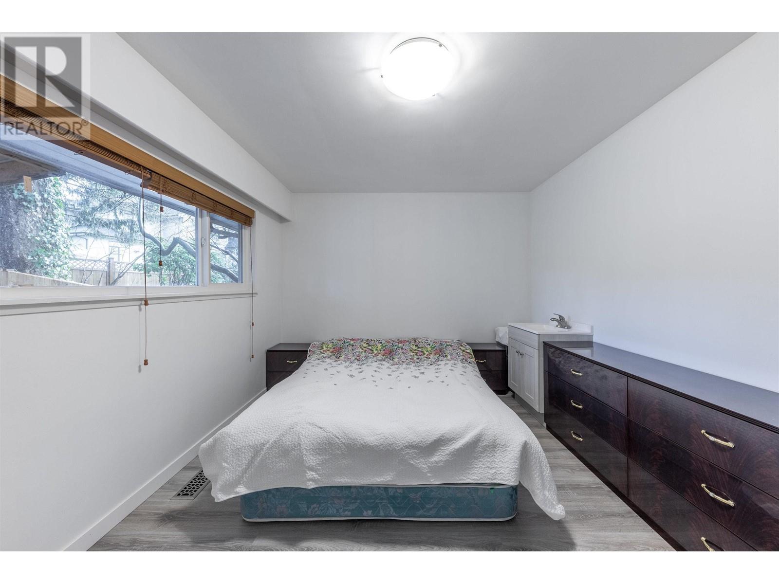 985 WALLACE WYND, Port Moody real estate listing R3001895