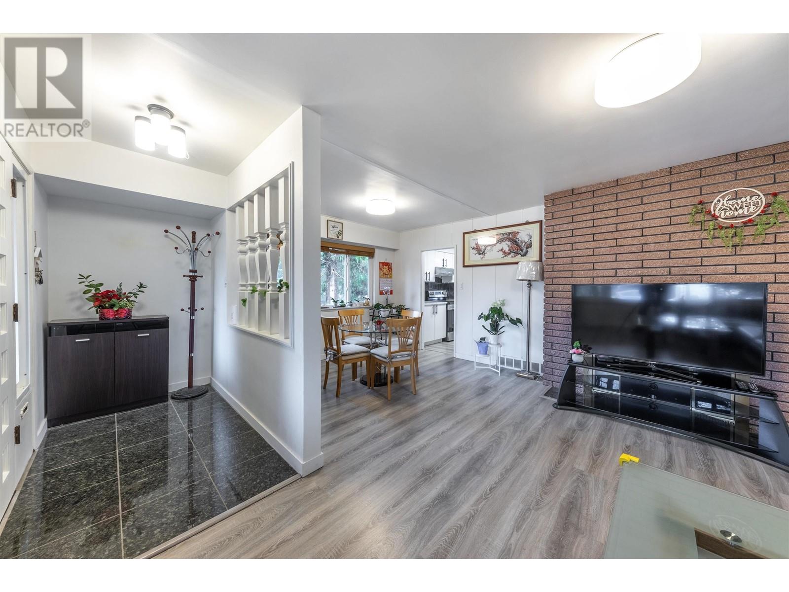 985 WALLACE WYND, Port Moody real estate listing R3001895
