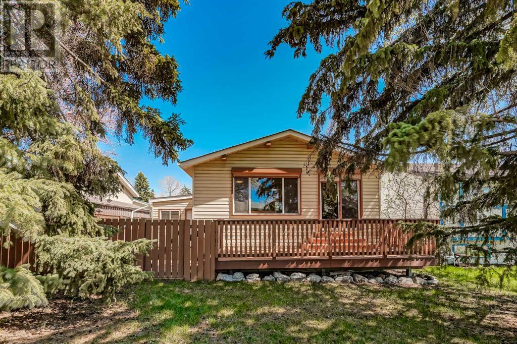 3057 30A Street SE, Calgary, Alberta