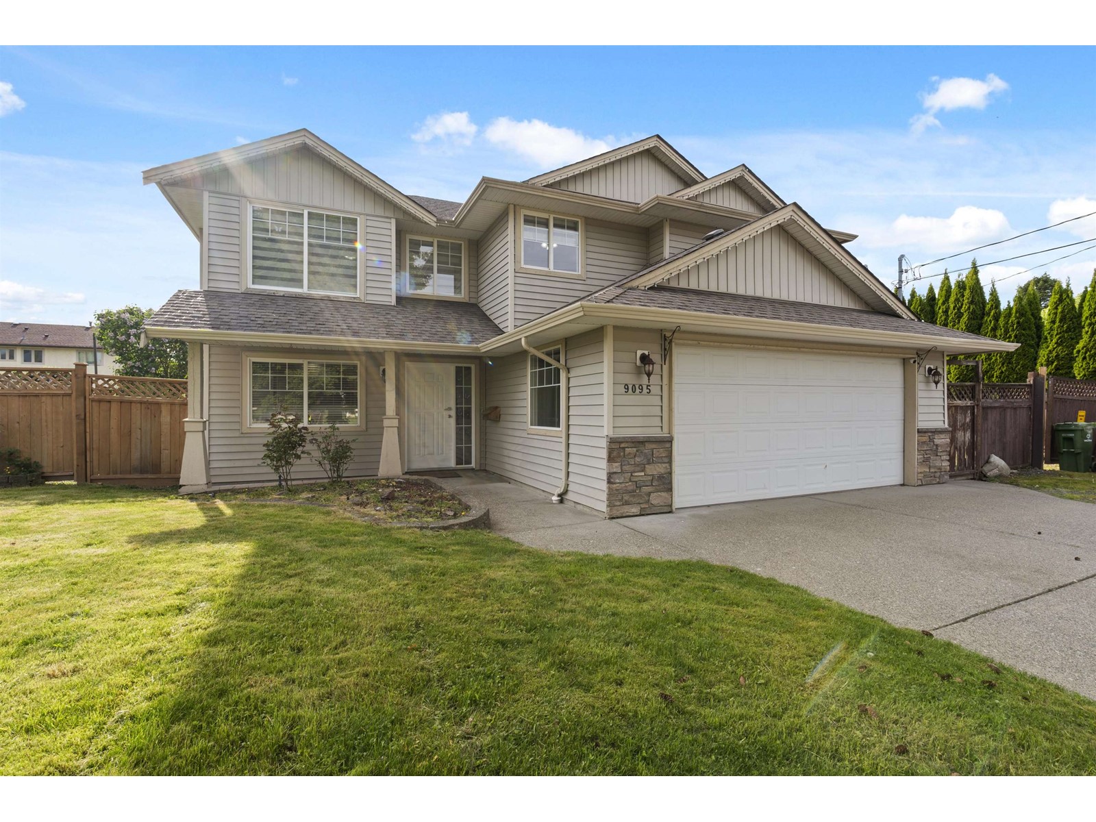 Photo 1 of 9095 Sunset Drive Chilliwack Proper West, Chilliwack BC