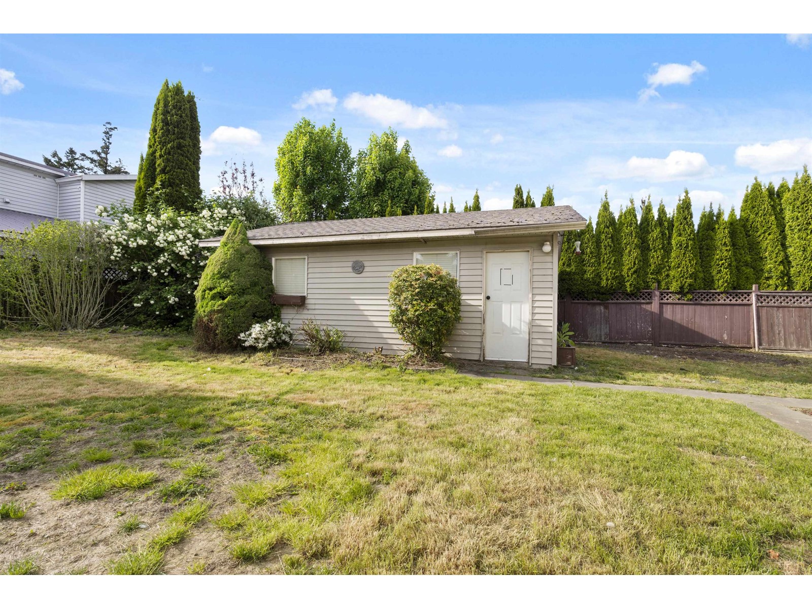 Photo 5 of 9095 Sunset Drive Chilliwack Proper West, Chilliwack BC