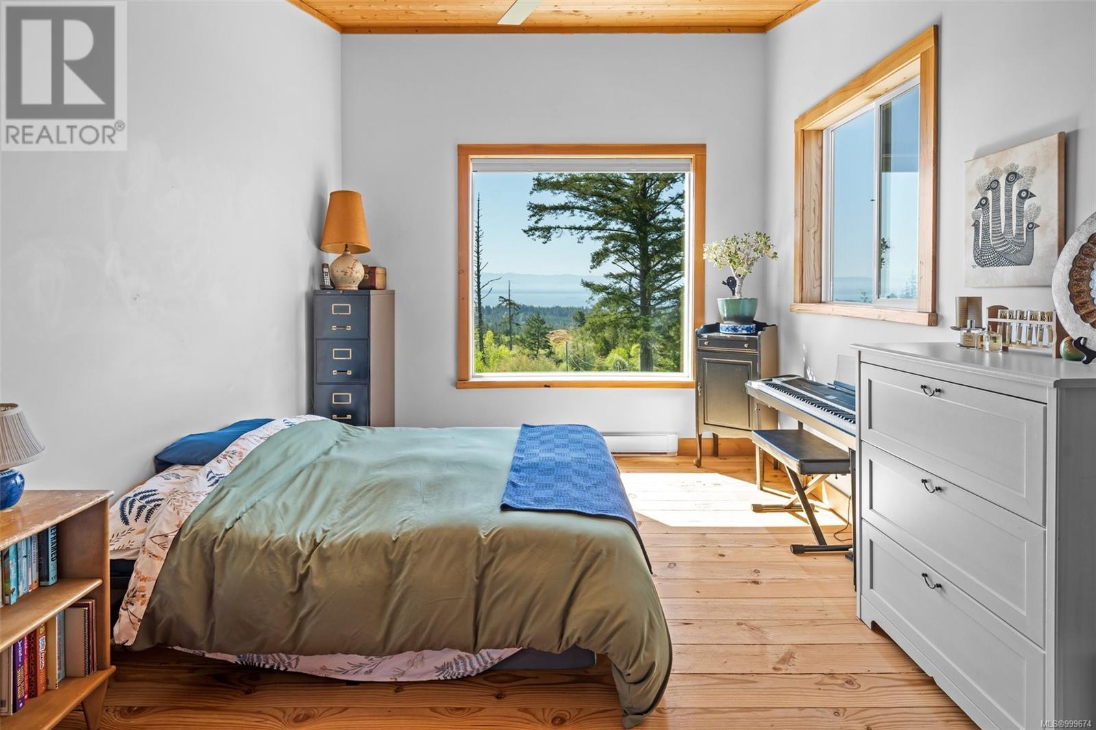  8175 Tregear Road, Sooke