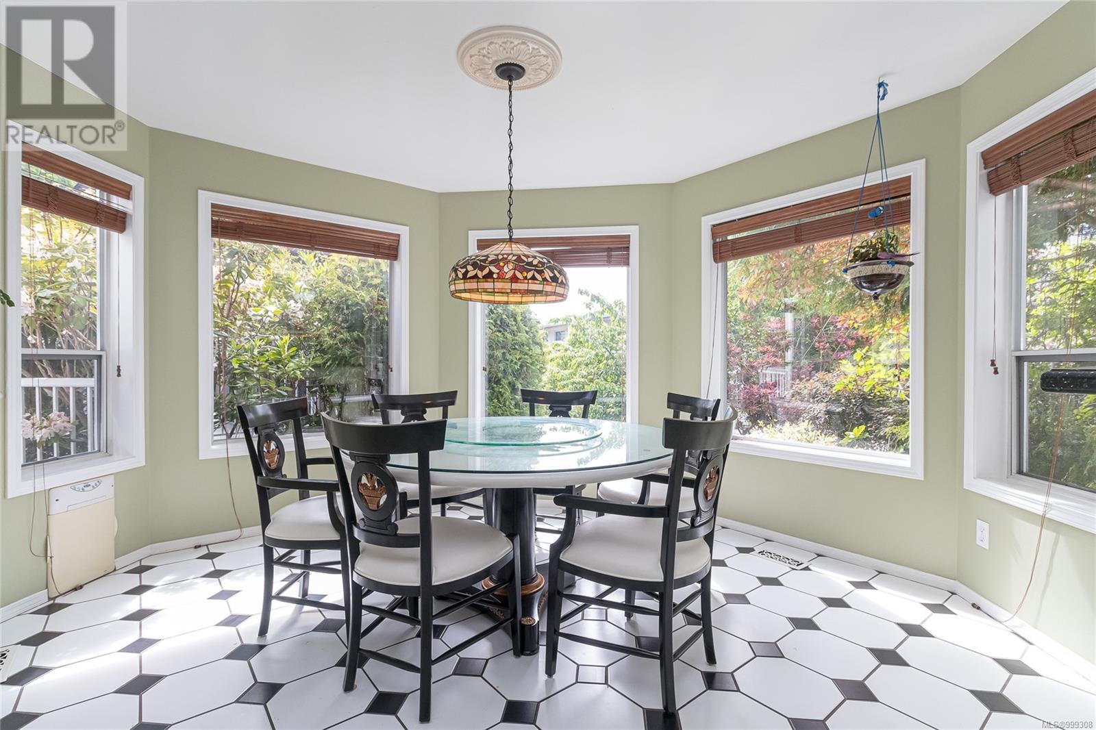 Photo 19 of 1211 Burnside Rd W, Saanich BC