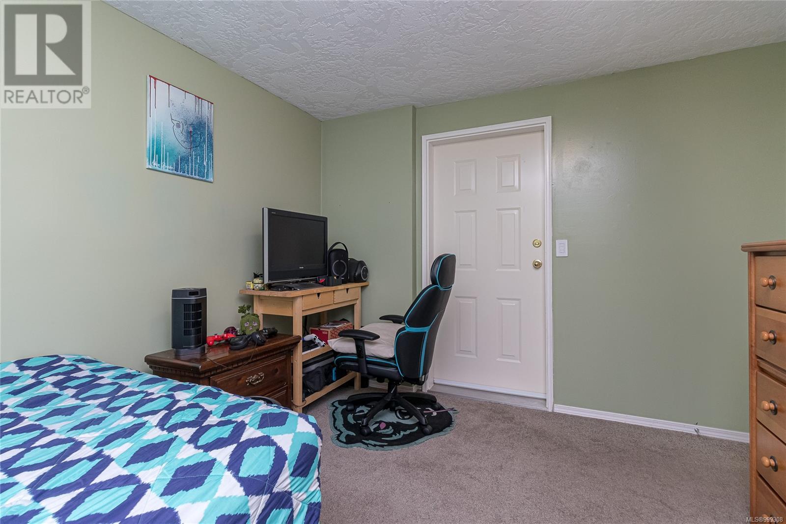  1211 Burnside Road West, Saanich