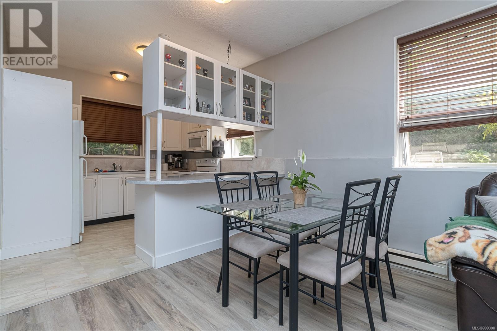 Photo 63 of 1211 Burnside Rd W, Saanich BC