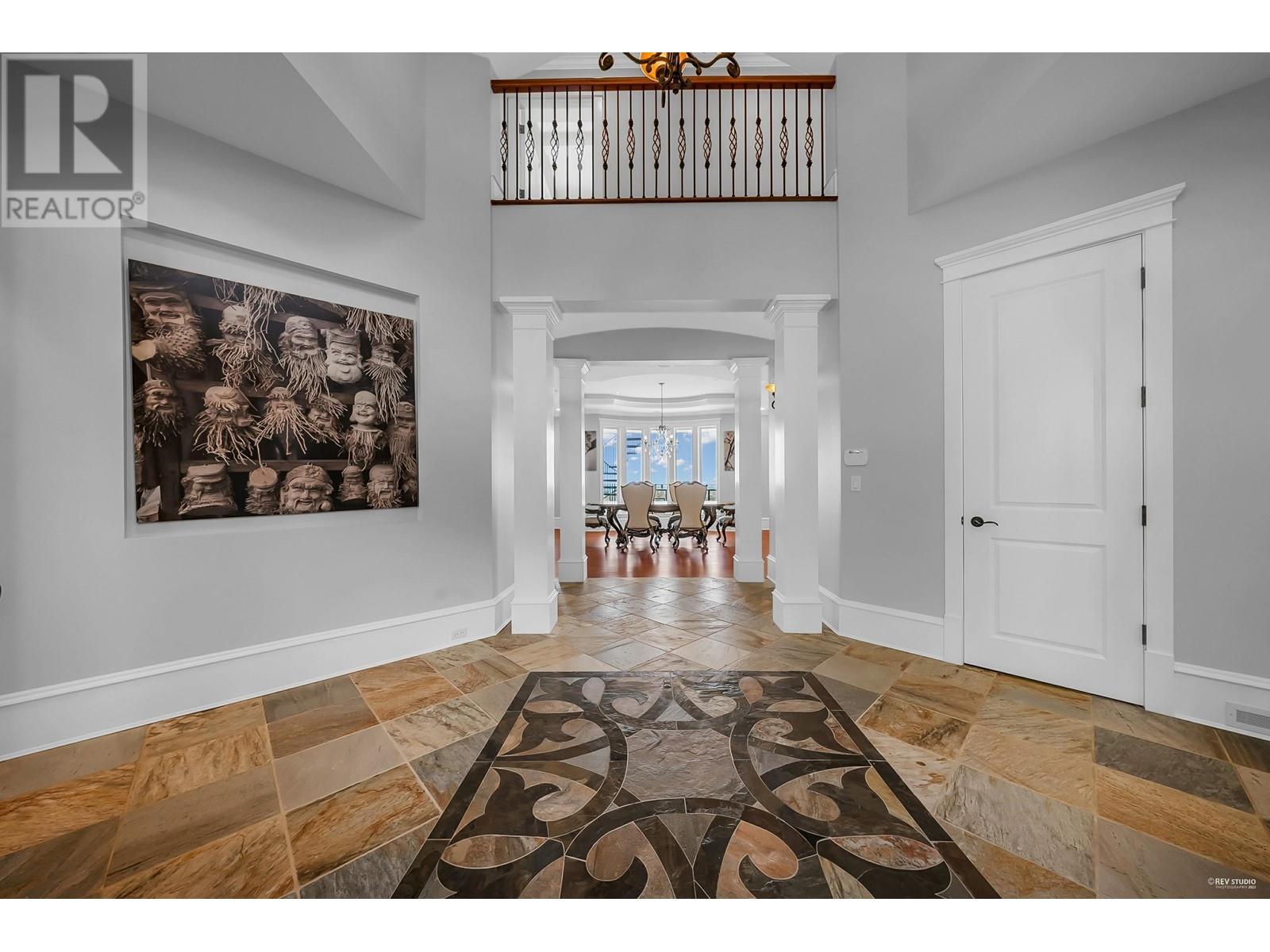2326 CHIPPENDALE ROAD, West Vancouver