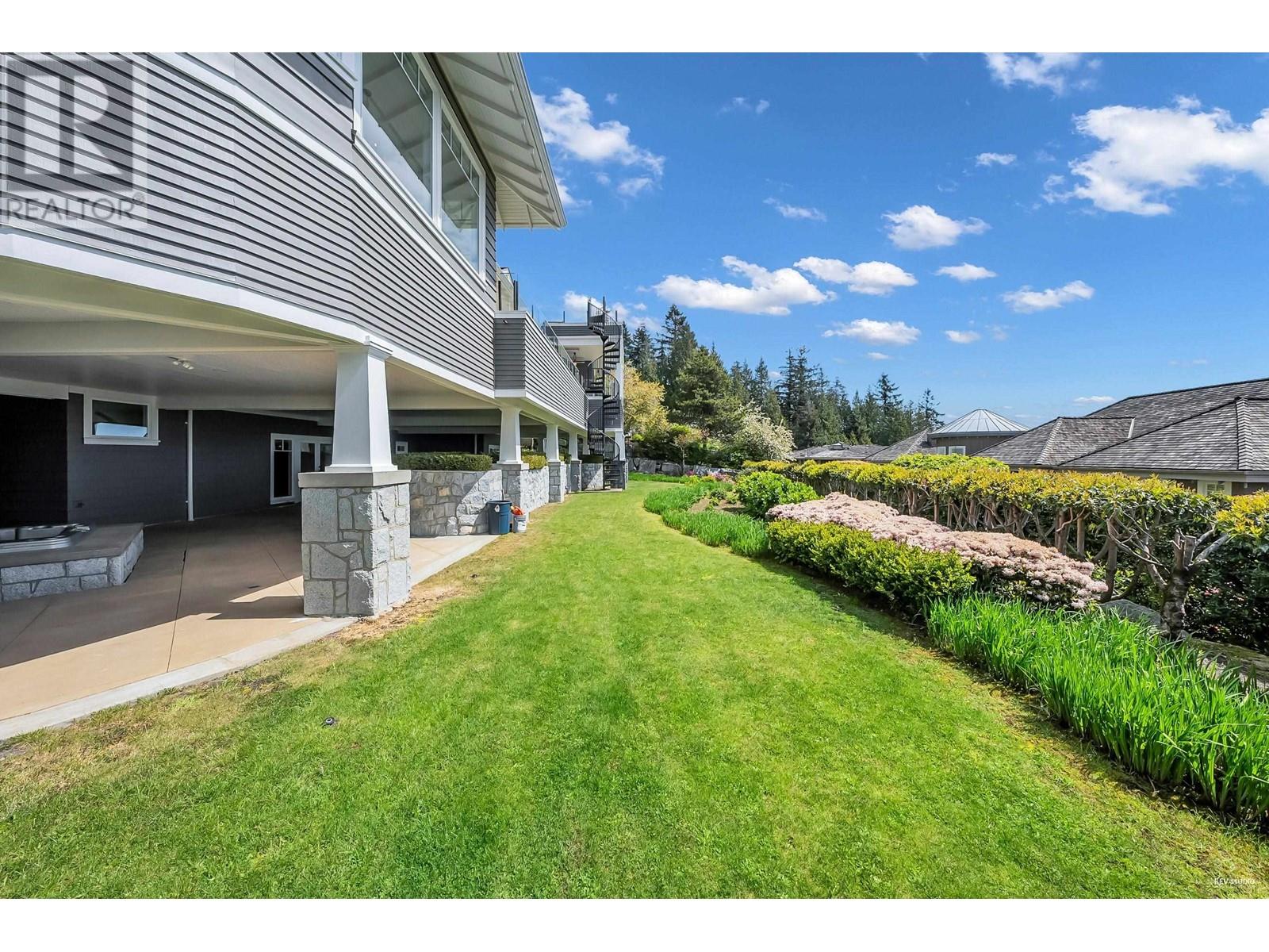 2326 CHIPPENDALE ROAD, West Vancouver
