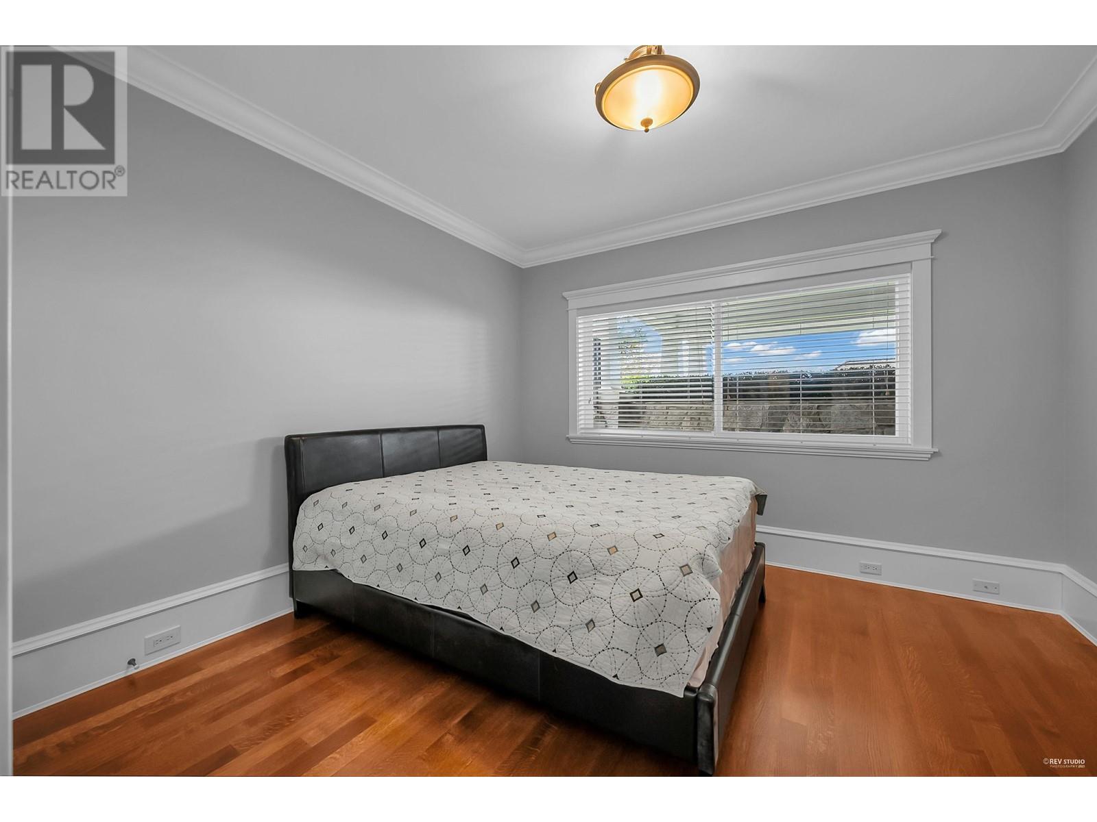 2326 CHIPPENDALE ROAD, West Vancouver