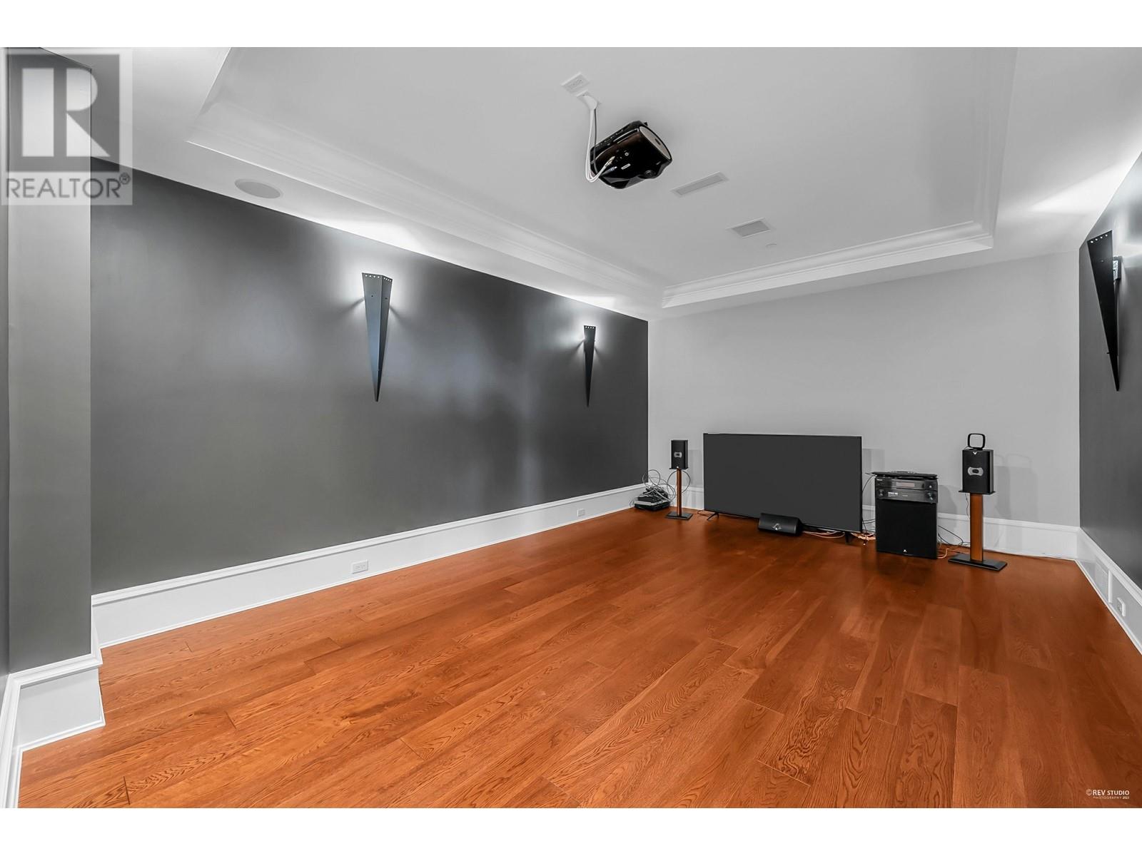 2326 CHIPPENDALE ROAD, West Vancouver
