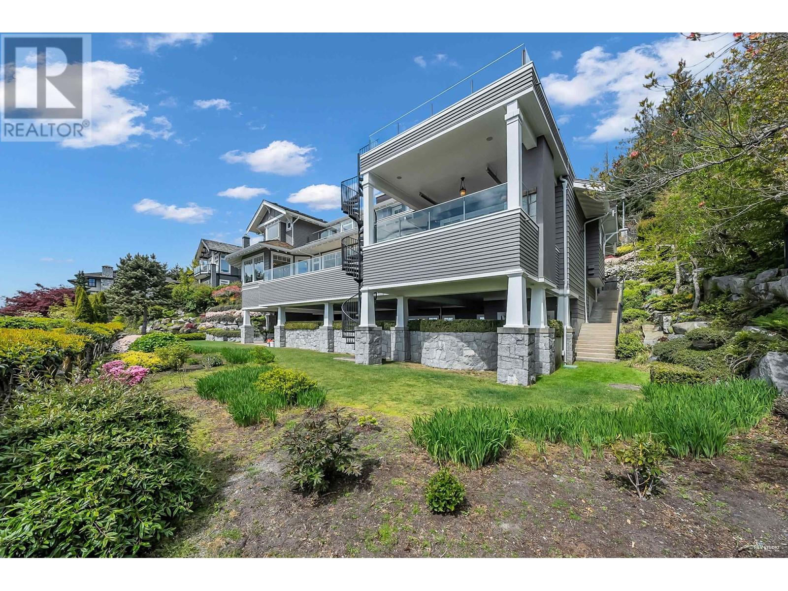 2326 CHIPPENDALE ROAD, West Vancouver