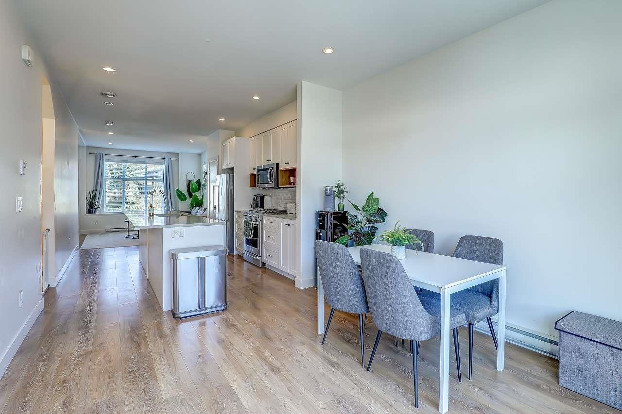 90 27735 ROUNDHOUSE DRIVE, Abbotsford
