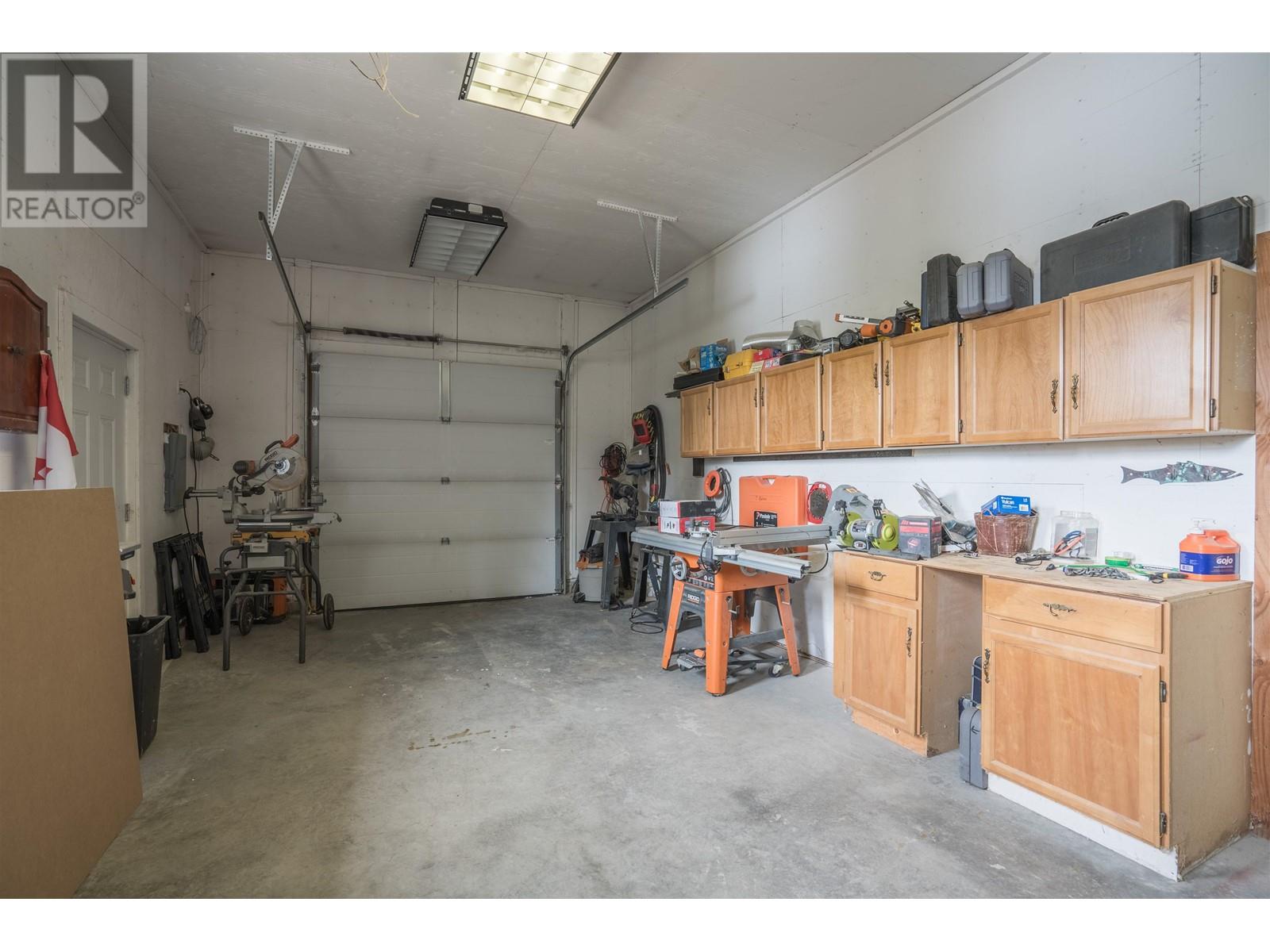 40400 S BEDNESTI LAKE ROAD, Prince George