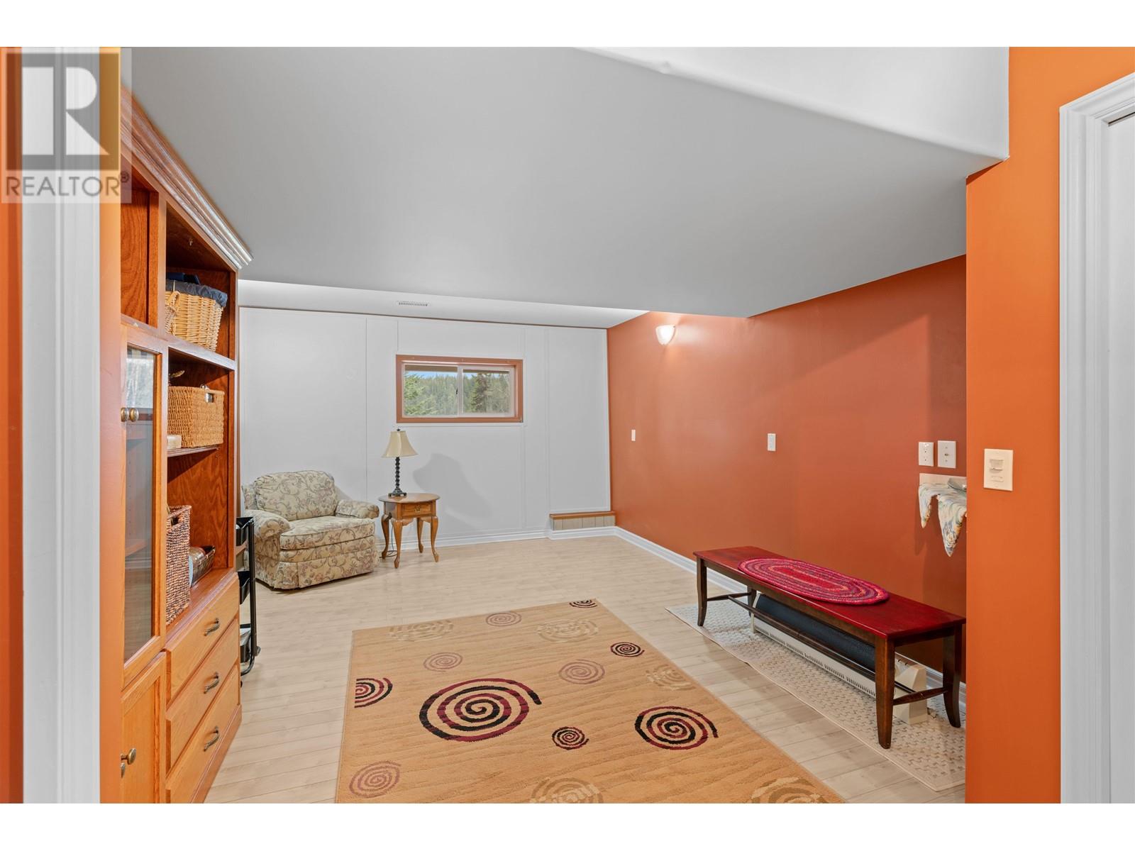 40400 S BEDNESTI LAKE ROAD, Prince George