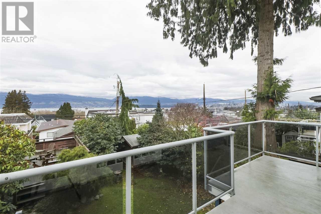 3981 W 11TH AVENUE, Vancouver