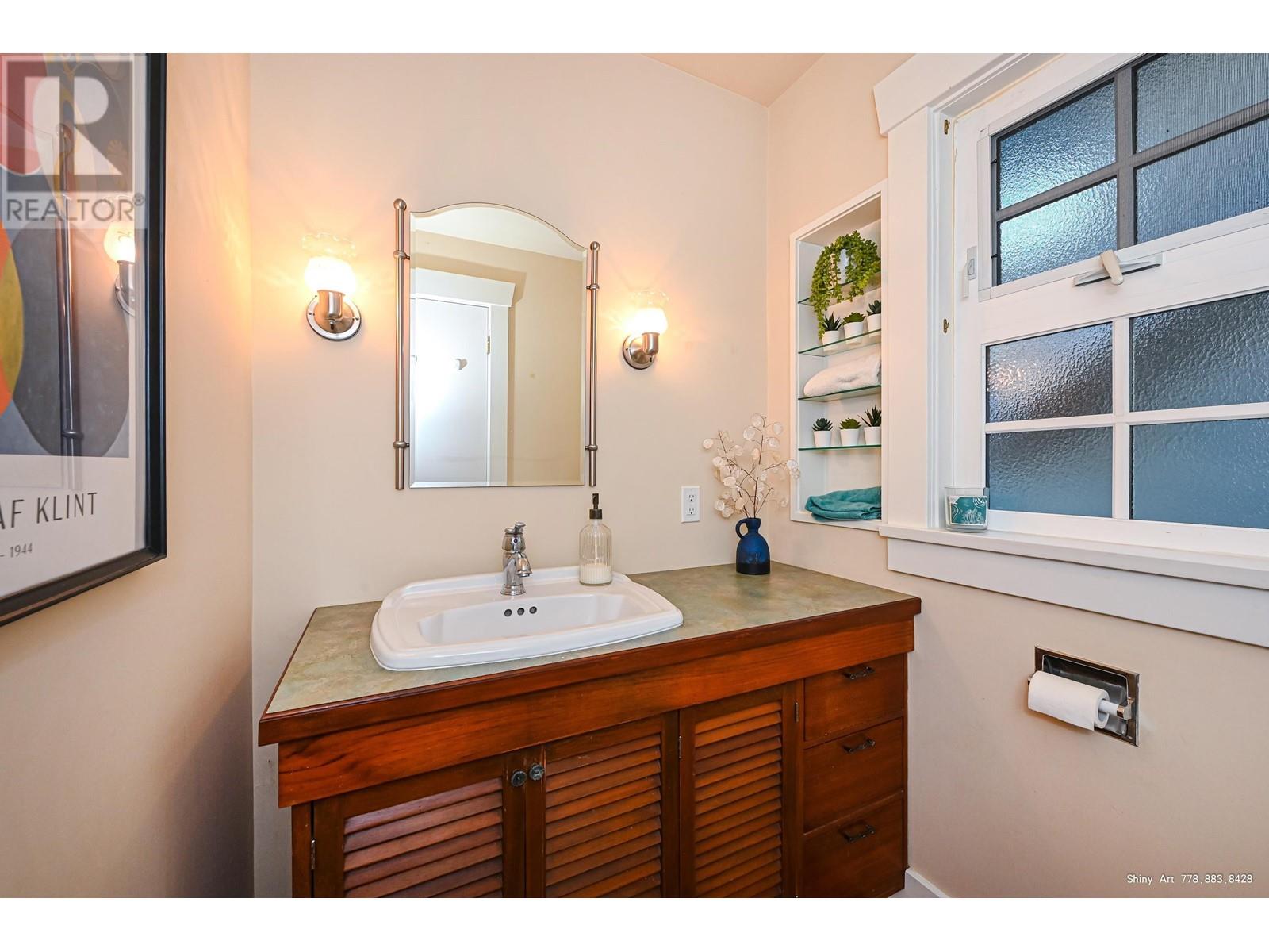 3981 W 11TH AVENUE, Vancouver