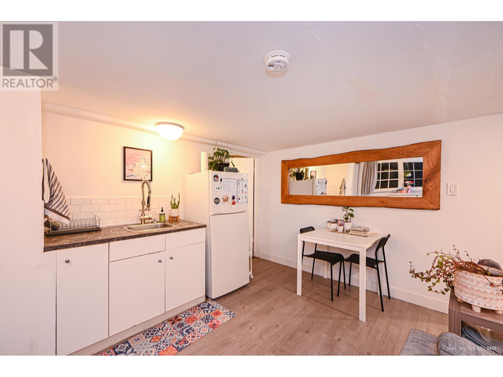 3981 W 11TH AVENUE, Vancouver