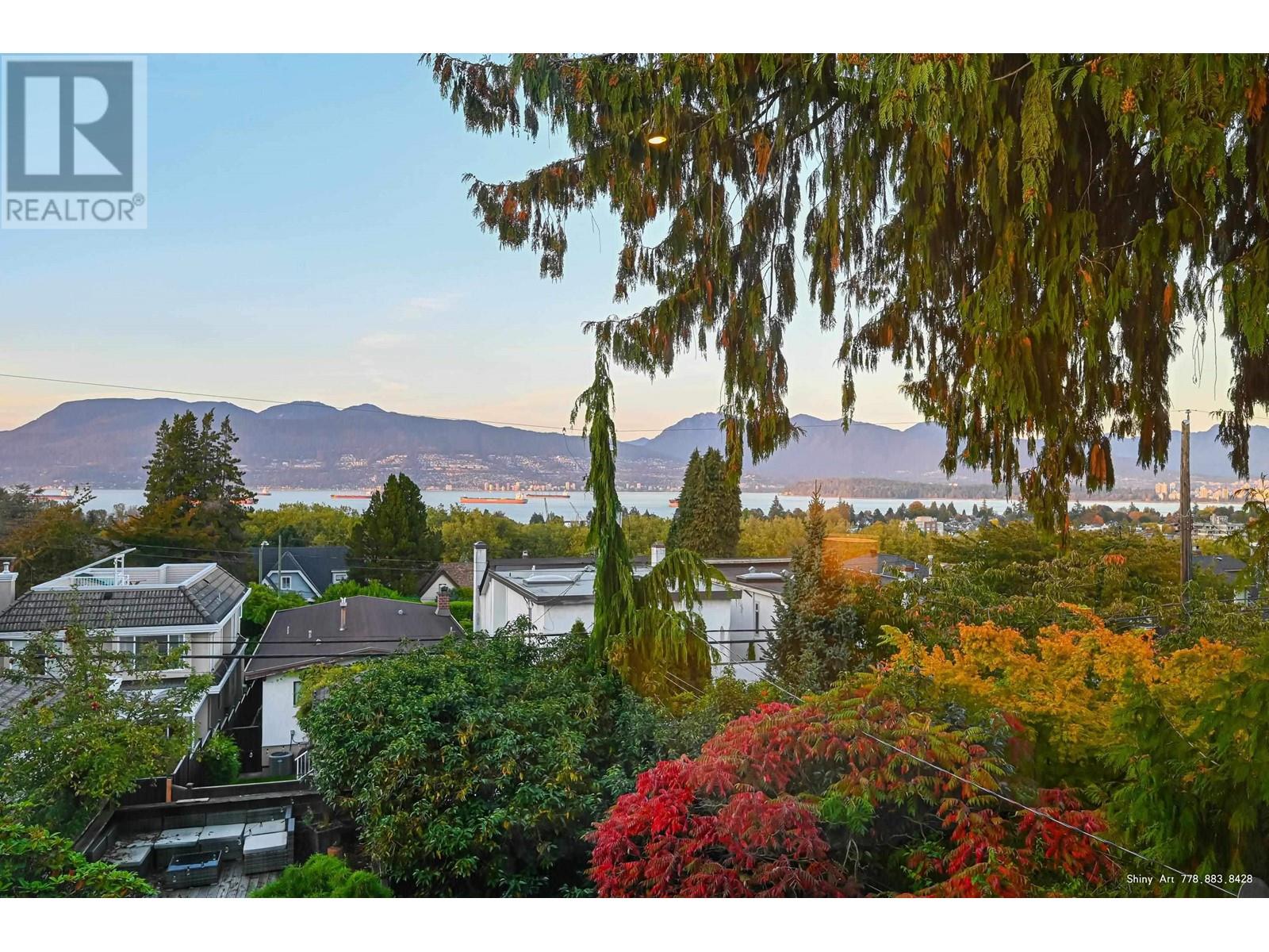 3981 W 11TH AVENUE, Vancouver