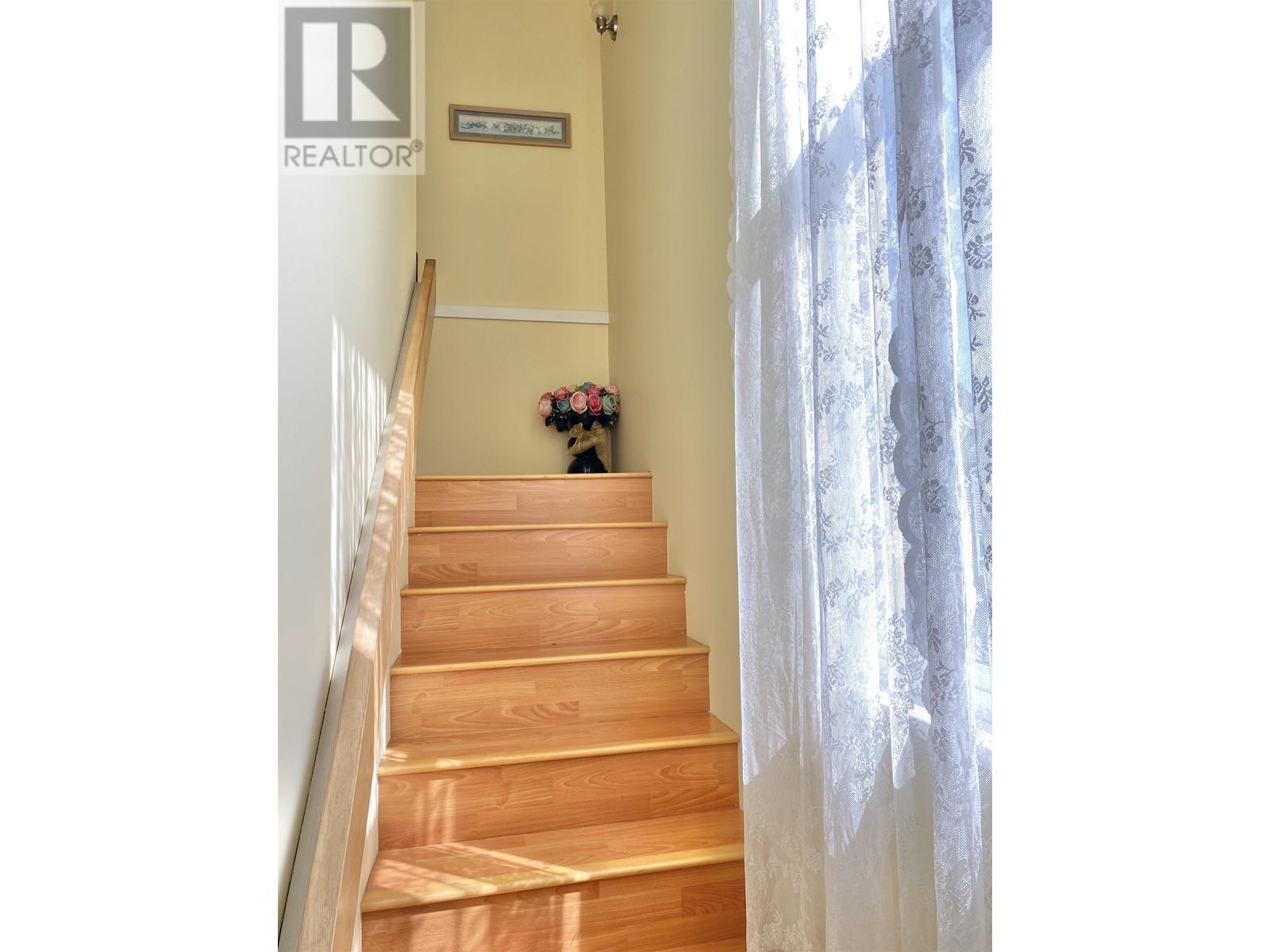 Photo 13 of 22 2736 Atlin Place, Coquitlam BC