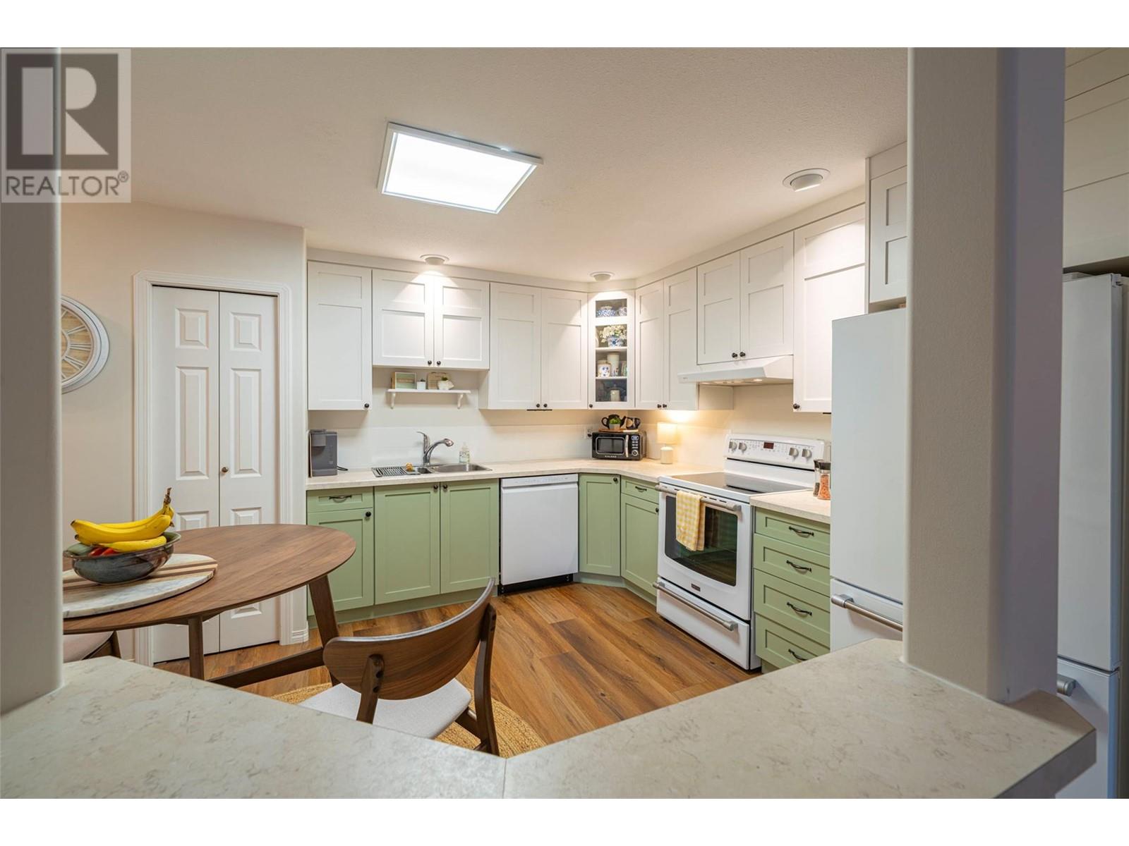 2 501 Kildonan Avenue, Enderby