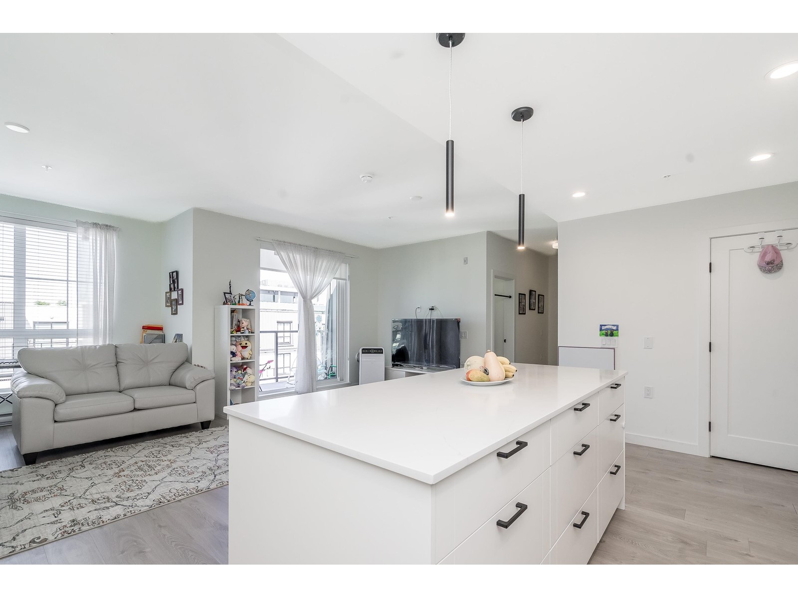 Photo 10 of 609 8379 201 Street, Langley BC