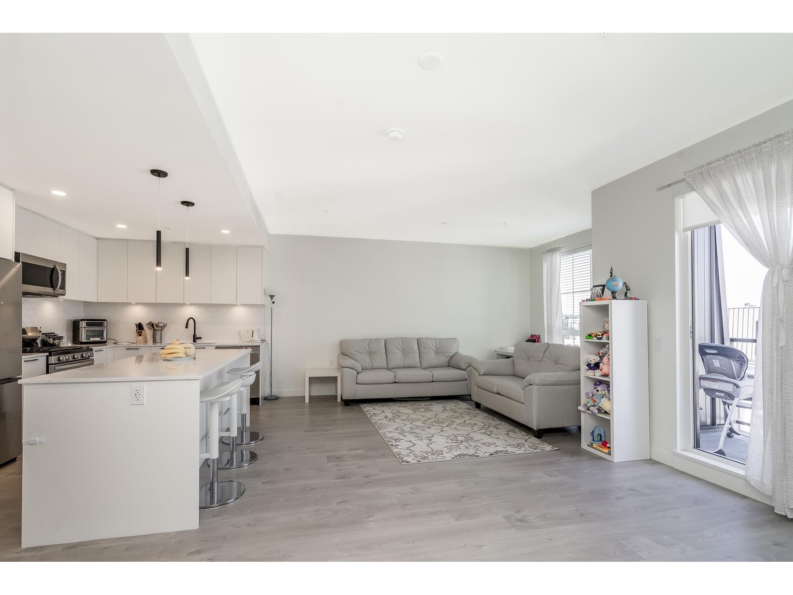 Photo 11 of 609 8379 201 Street, Langley BC