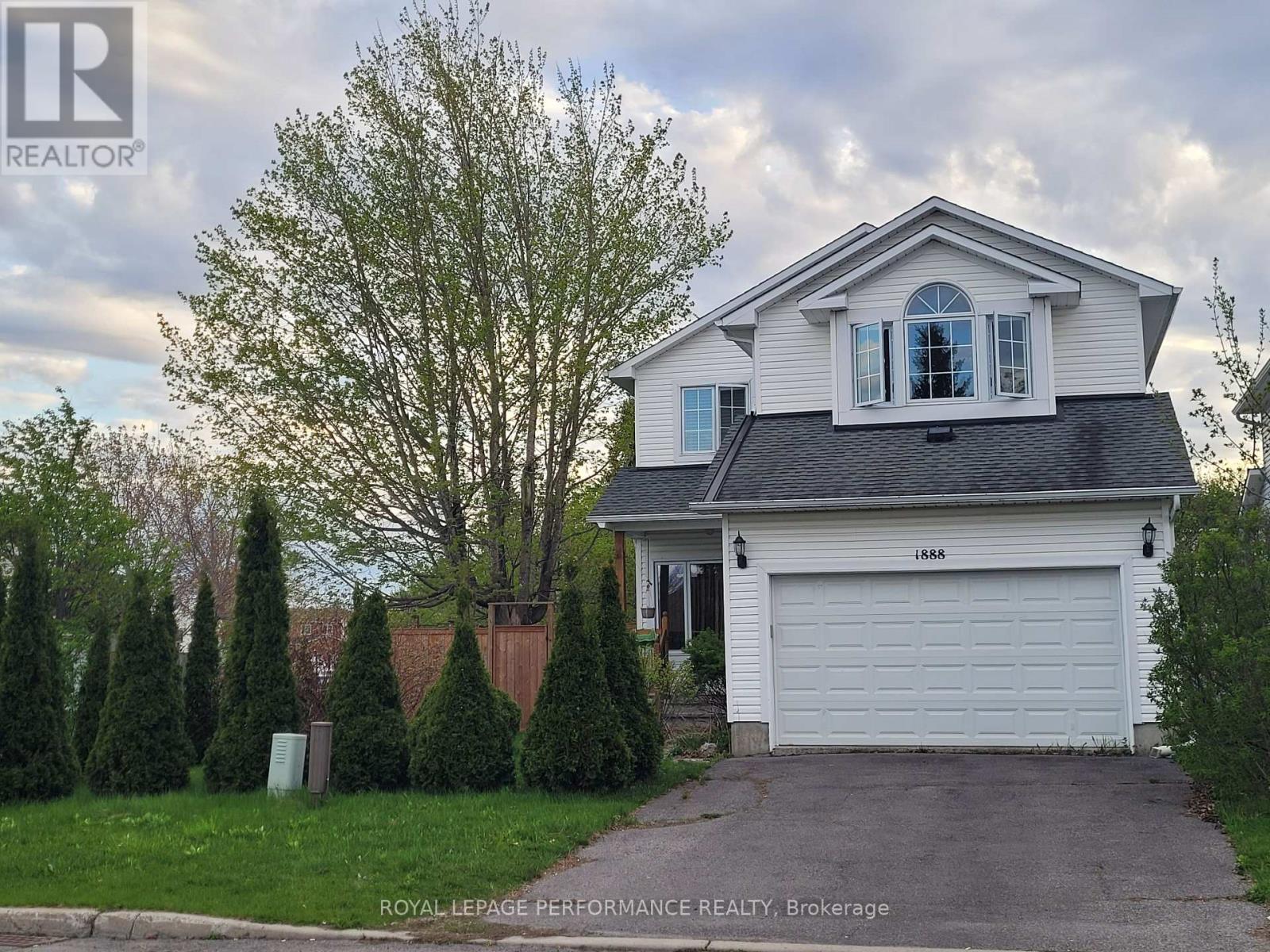 Welcome to 1888 Northlands Dr.