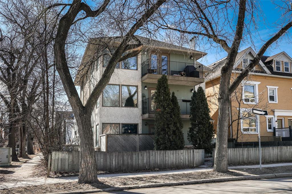 Photo 2 of 2 332 River Avenue, Winnipeg MB