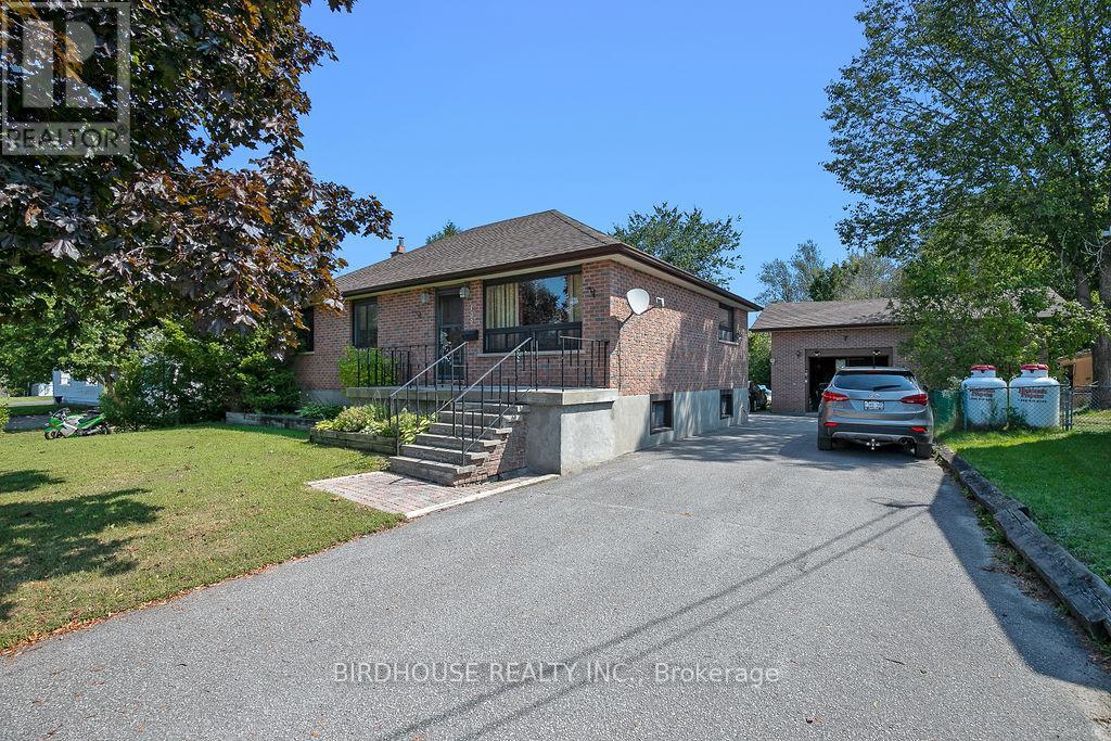 Photo 23 of 139 Murray Street, Kawartha Lakes ON