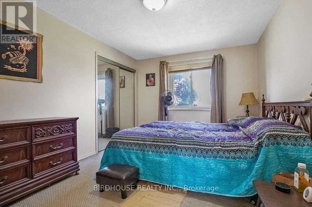 Photo 10 of 139 Murray Street, Kawartha Lakes ON