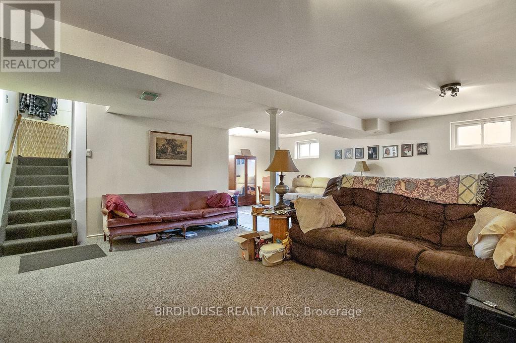 Photo 17 of 139 Murray Street, Kawartha Lakes ON