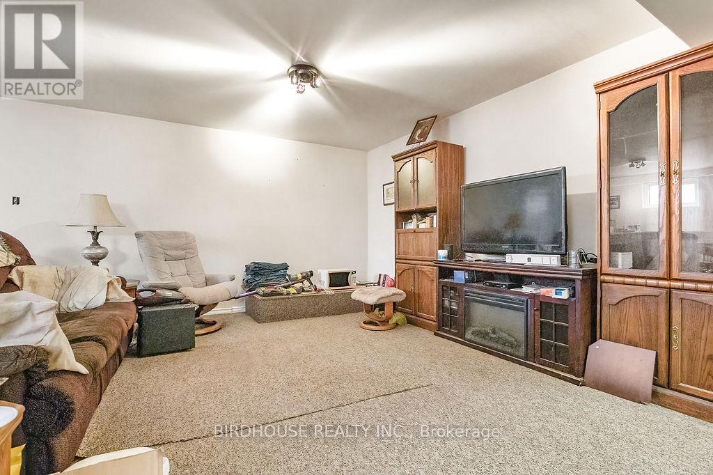 Photo 19 of 139 Murray Street, Kawartha Lakes ON