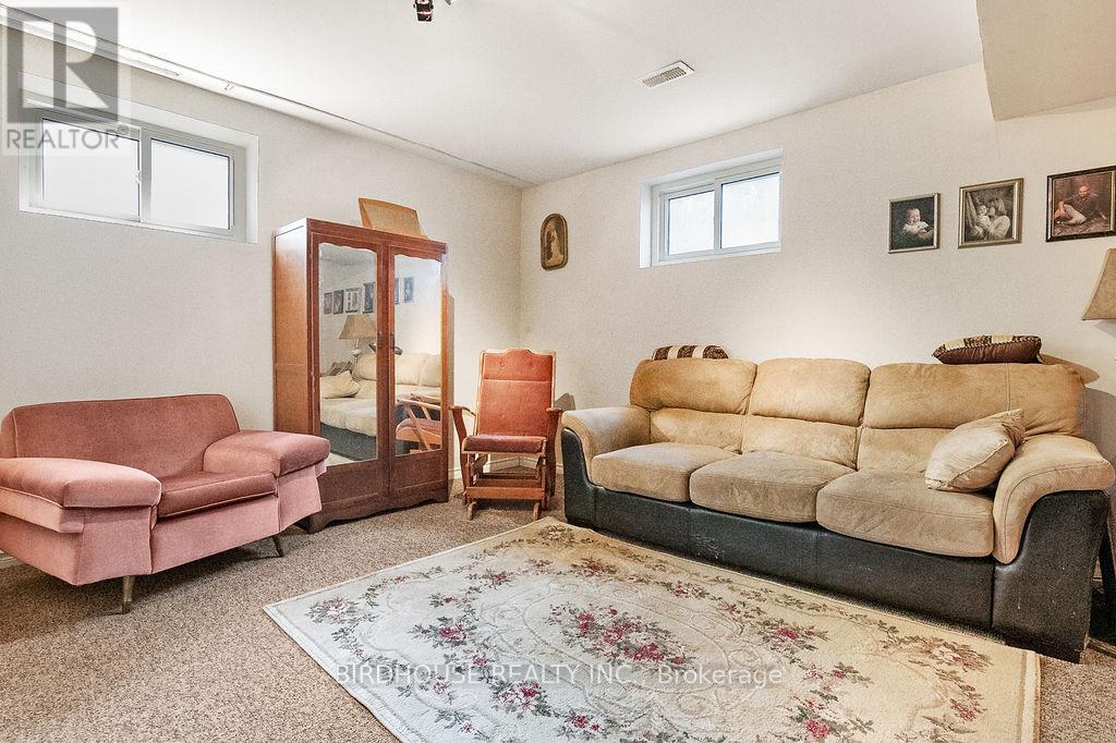 Photo 14 of 139 Murray Street, Kawartha Lakes ON