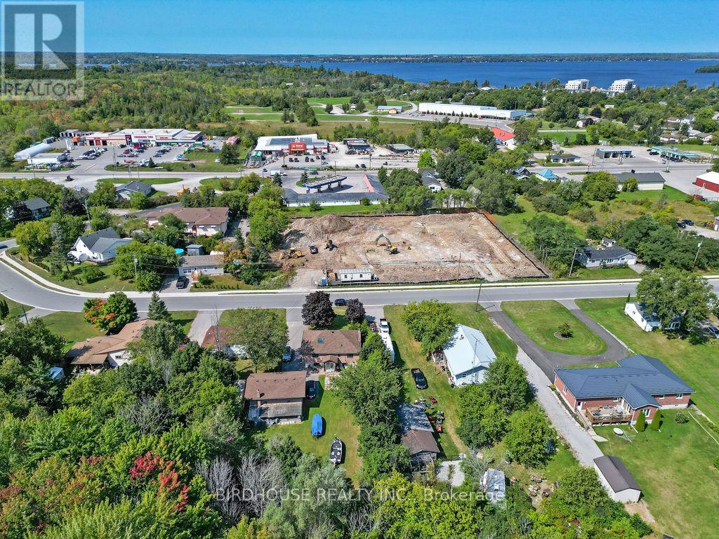 Photo 24 of 139 Murray Street, Kawartha Lakes ON