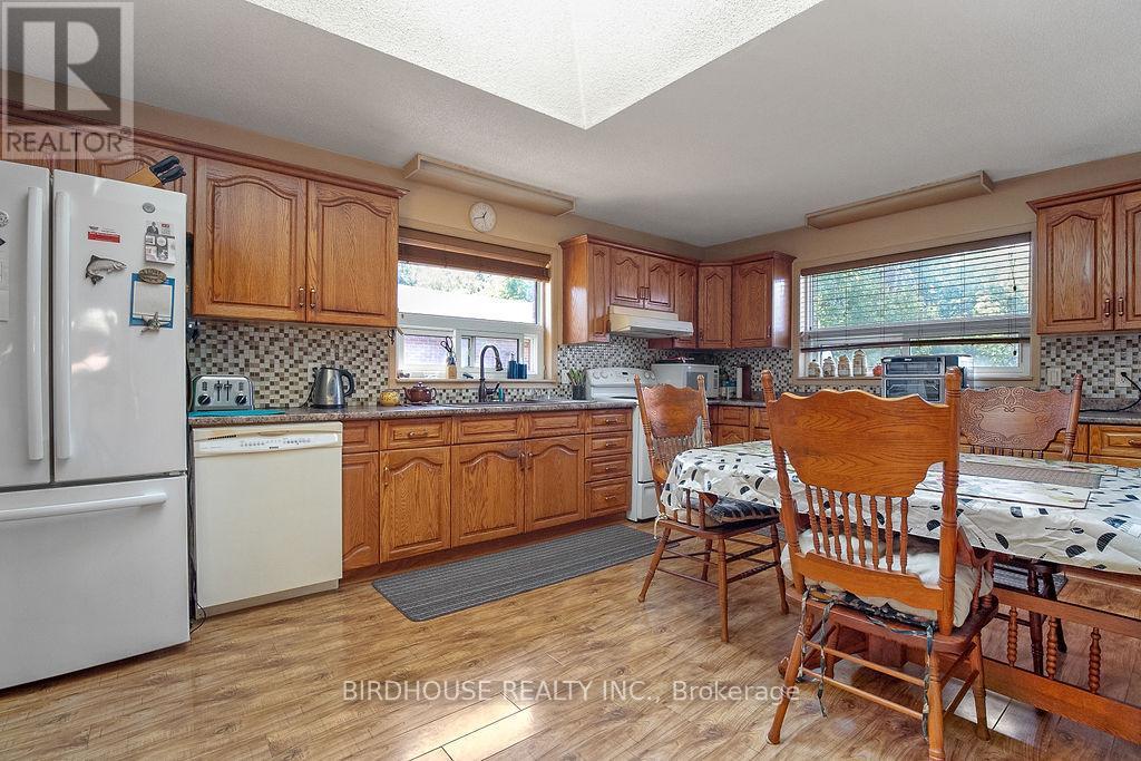 Photo 25 of 139 Murray Street, Kawartha Lakes ON