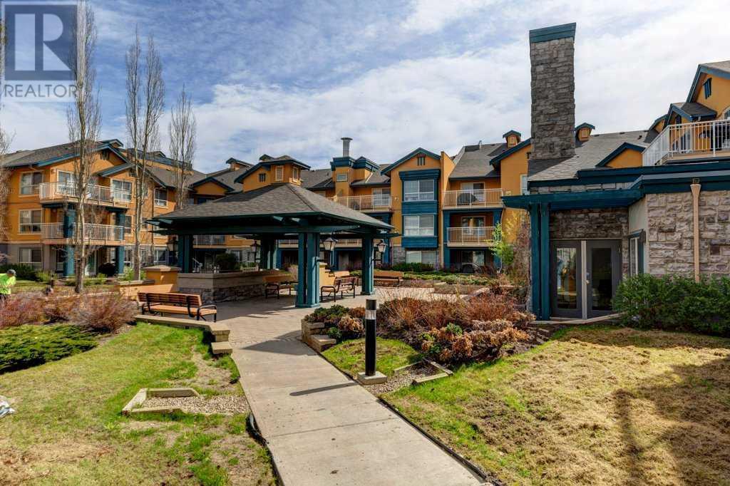 Single Family House for Sale in   Richard Court SW Lincoln Park Calgary 