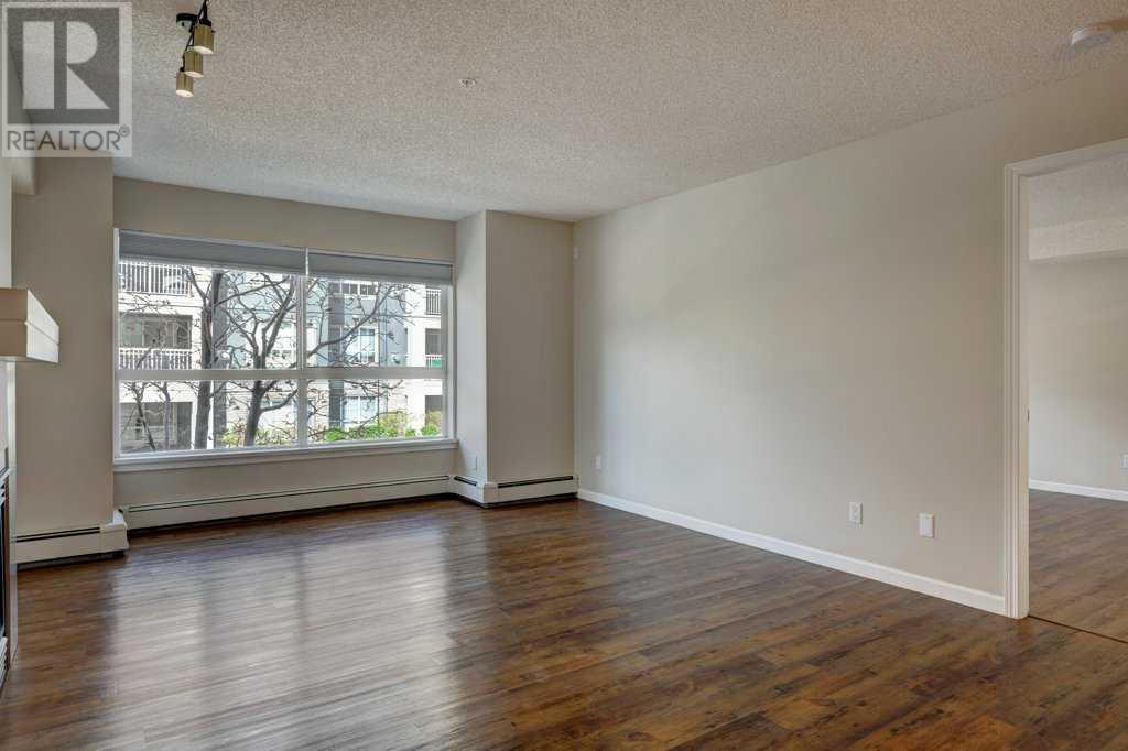 Single Family House for Sale in   Richard Court SW Lincoln Park Calgary 