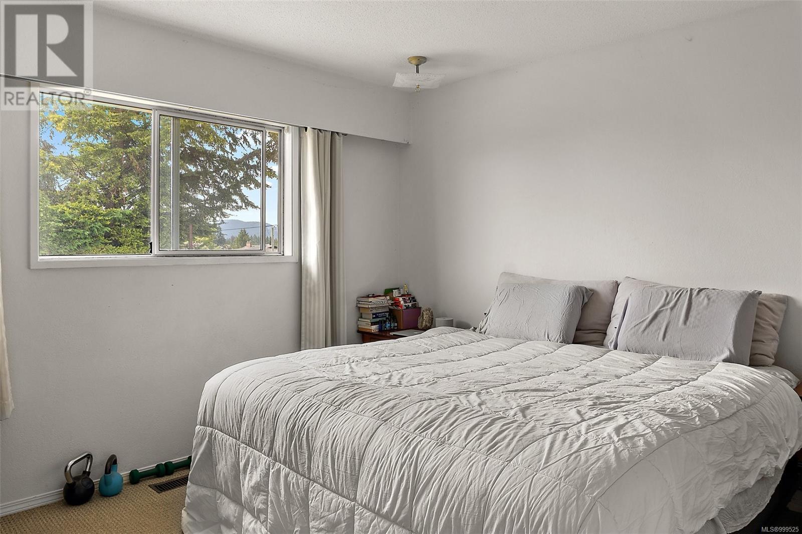  1881 Seaboard Crescent, Central Saanich
