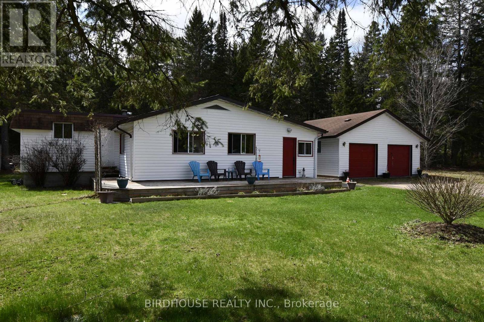 Photo 15 of 1084 South Algonquin Road, Dysart Et Al ON