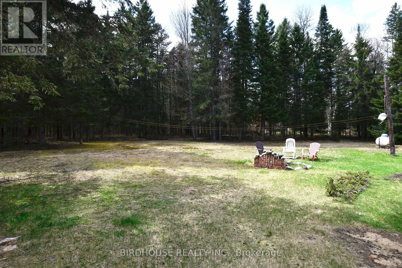 Photo 24 of 1084 South Algonquin Road, Dysart Et Al ON