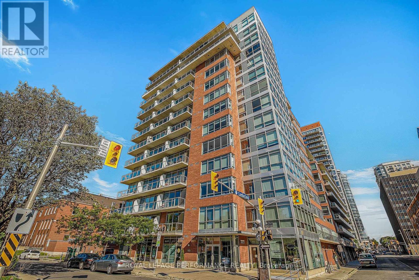 Photo 4 of 302 180 York Street, Ottawa ON