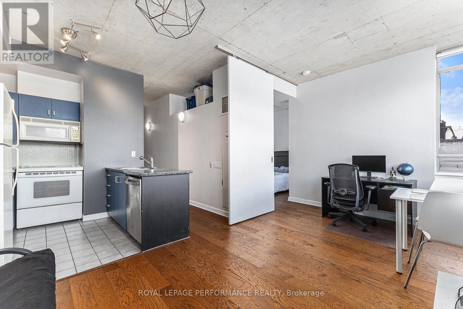 Photo 11 of 302 180 York Street, Ottawa ON
