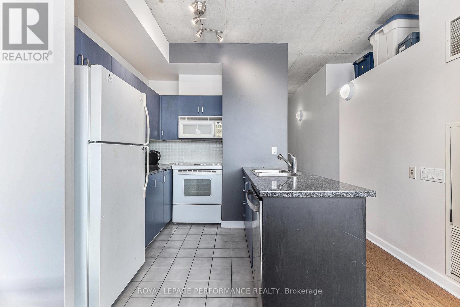 Photo 24 of 302 180 York Street, Ottawa ON