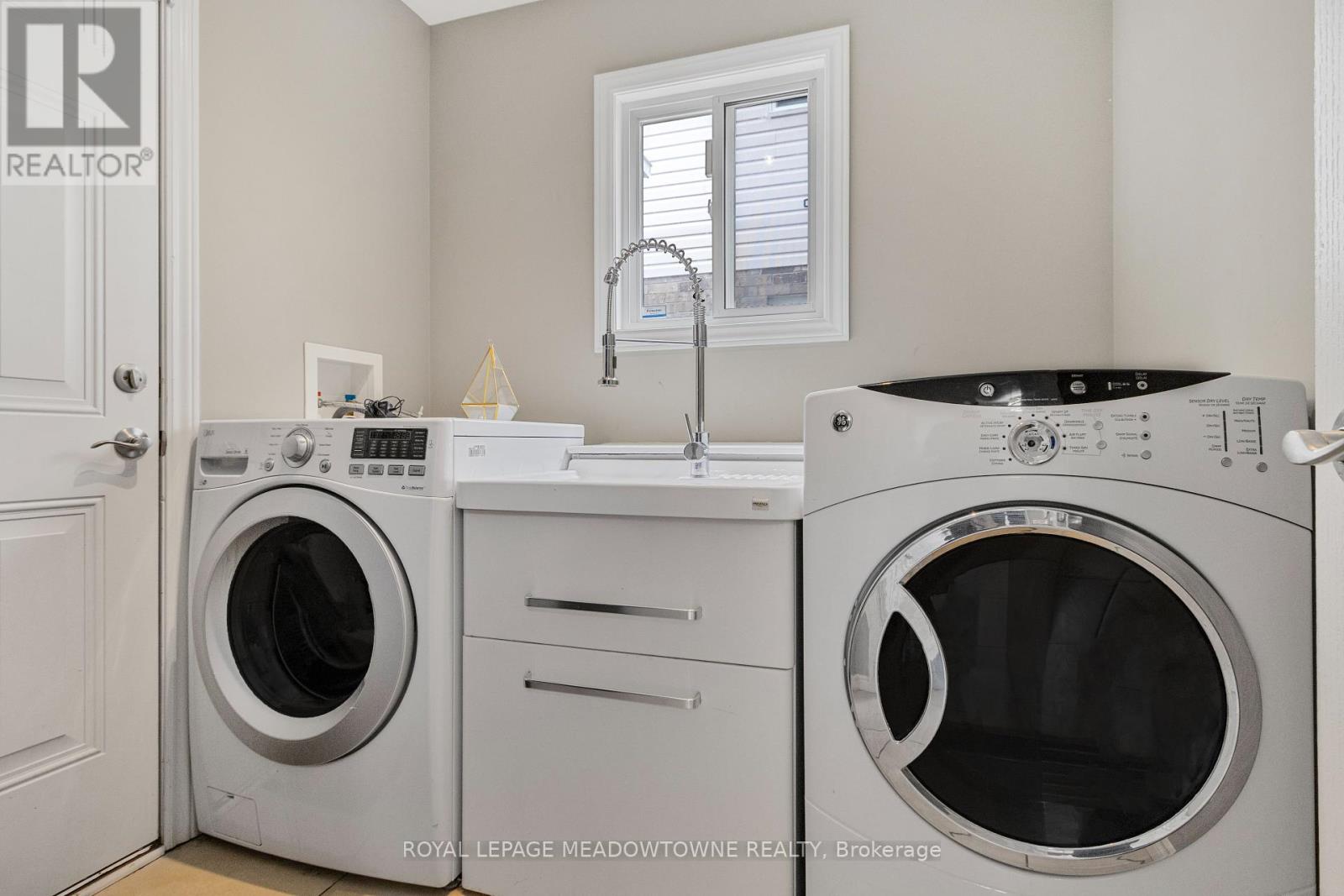 Photo 12 of 1162 Smither Road, London North ON