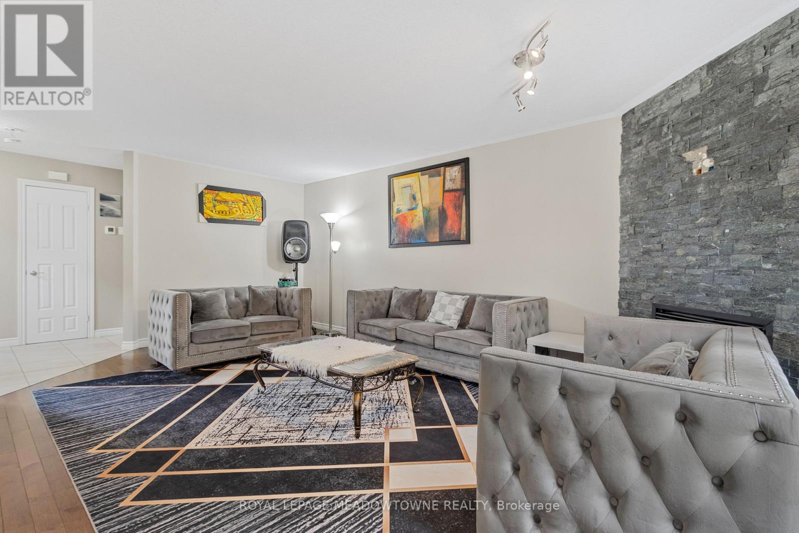 Photo 8 of 1162 Smither Road, London North ON