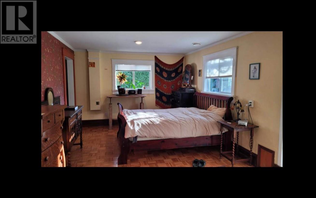Photo 2 of 20530 Westfield Avenue, Maple Ridge BC