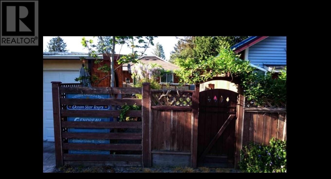 Photo 13 of 20530 Westfield Avenue, Maple Ridge BC
