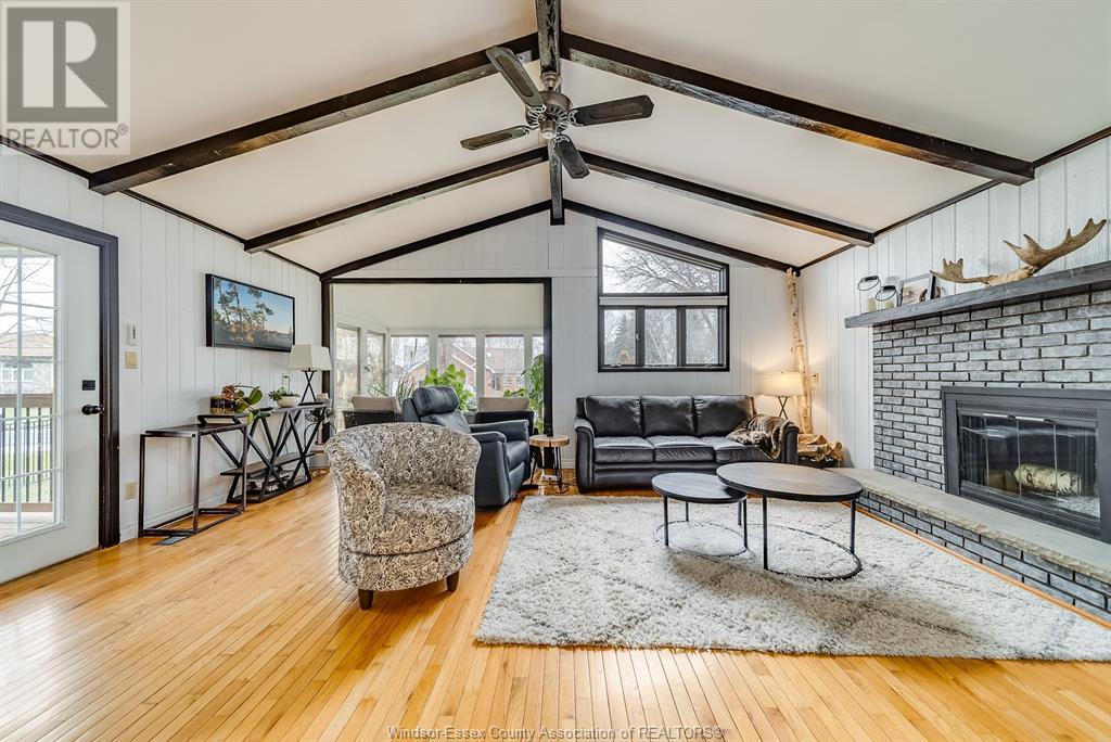 Photo 15 of 846 Park, Kingsville ON