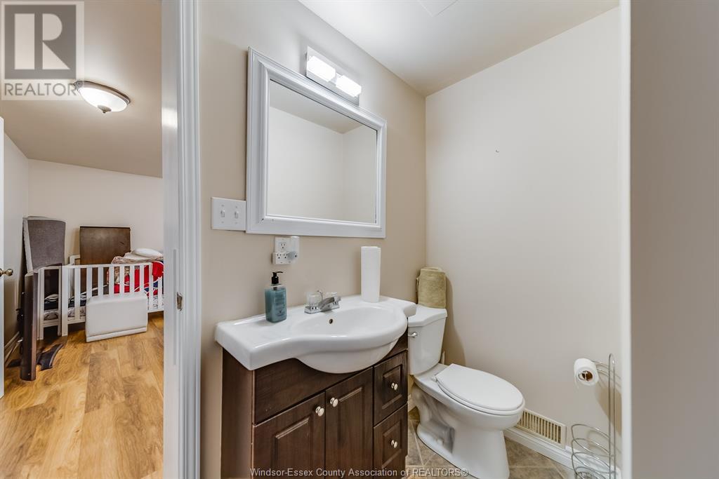 Photo 40 of 846 Park, Kingsville ON
